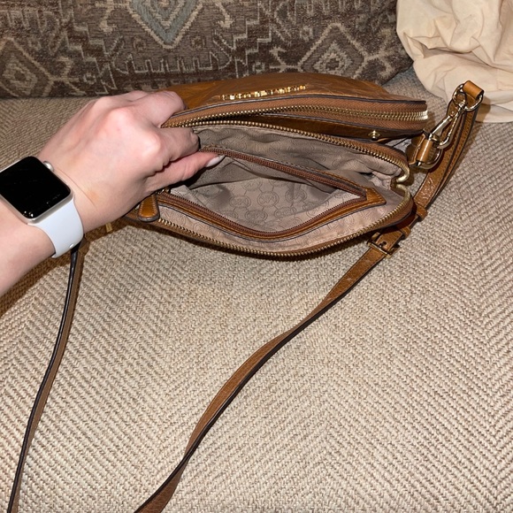 Michael Kors brown leather crossbody - Picture 8 of 10